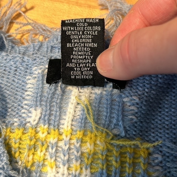 Just Polly Sky Blue Daisy Sweater Size Medium - Picture 9 of 9